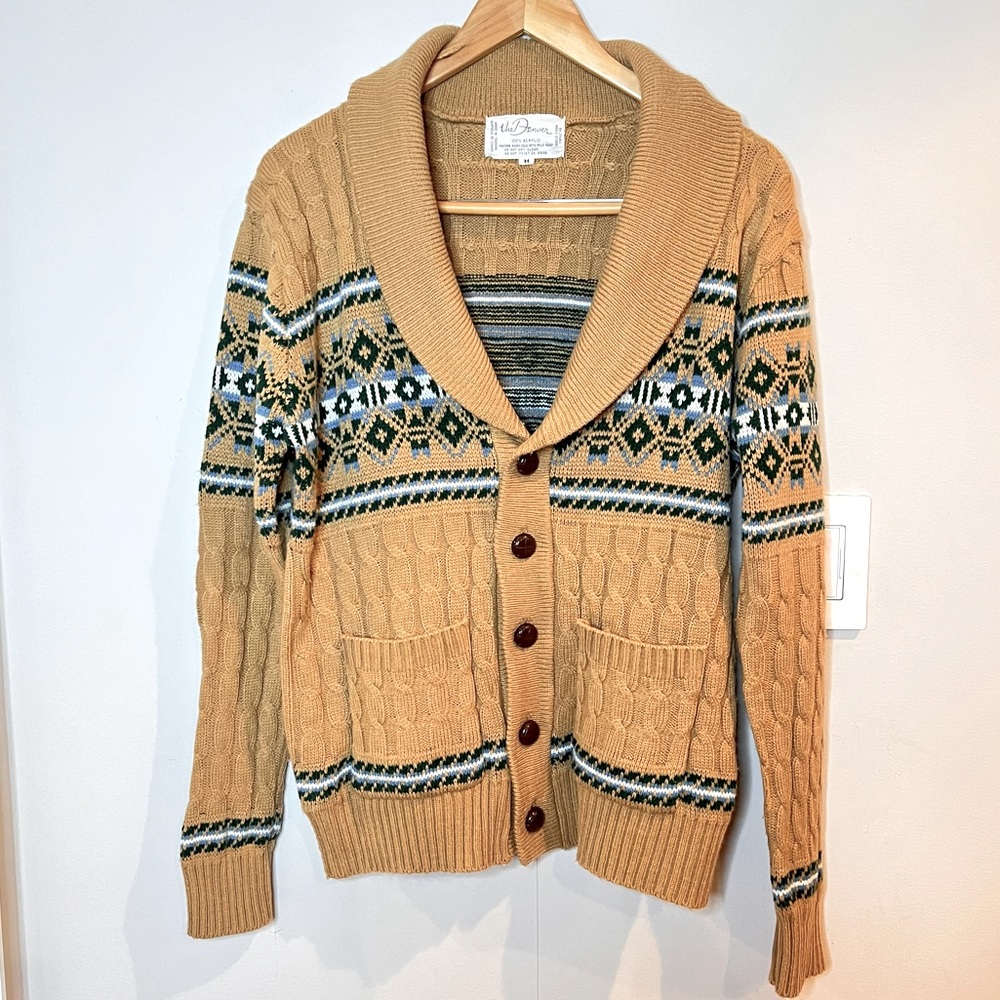 VINTAGE | tan Nordic fair isle grandpa style knit cardigan sweater
